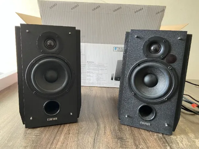 Monitor de Áudio EDIFIER R1700BT 