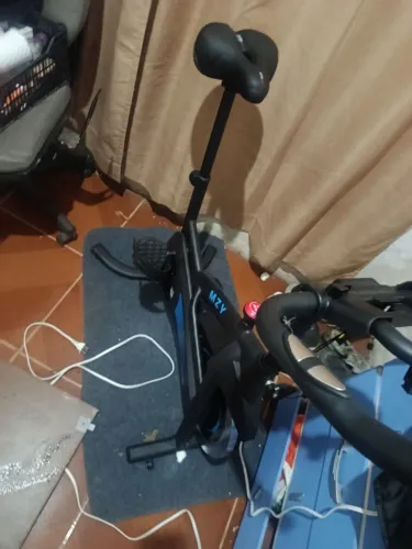 bicicleta ergometrica grande ate 150kg com celin em gel roda 10kg