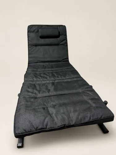Cama dobrável reclinável portátil preta com apoio de cabeça