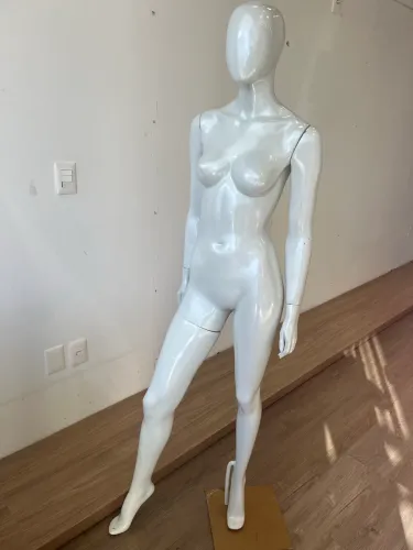 Manequins