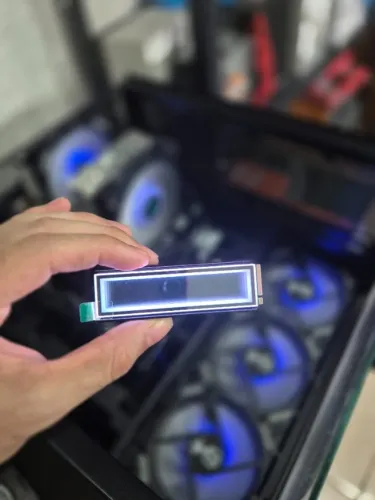 SSD NVMe M.2 512GB com Dissipador ARGB Premium (Efeito Espelho Infinito)