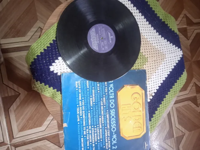 Disco vinil Golden Hits A volta do sucesso Volume 2