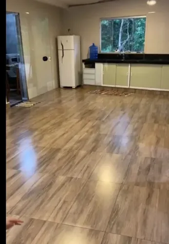 Uma chacara com 2000m² com casa 2 quartos  área ampla 