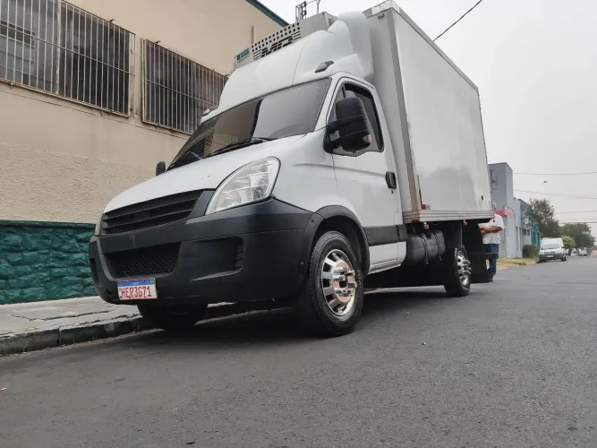 Iveco Daily Gran Furgone 35s14 3.0 16V Turbo Diesel Mec. 2011