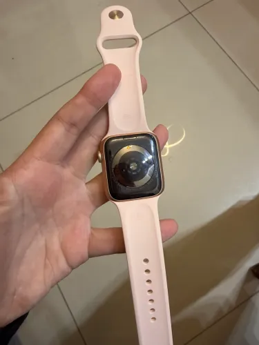 Apple Watch series 5 rose 44mm