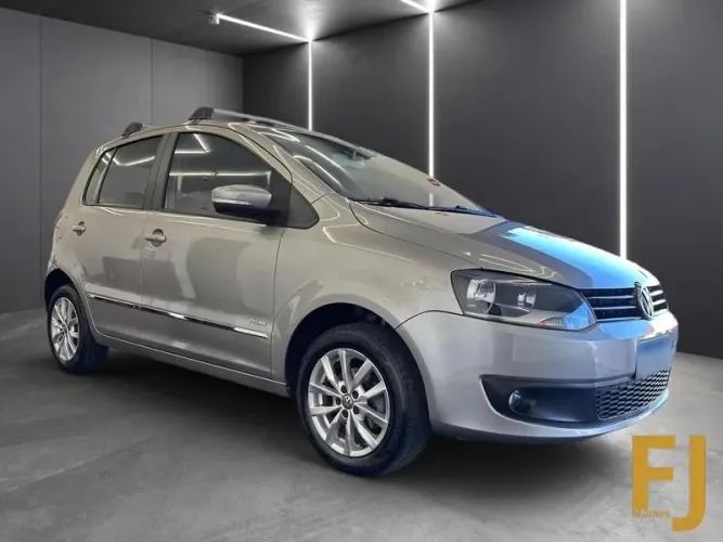 Volkswagen Fox Prime/higli. 1.6 Total Flex 8V 5P 2013