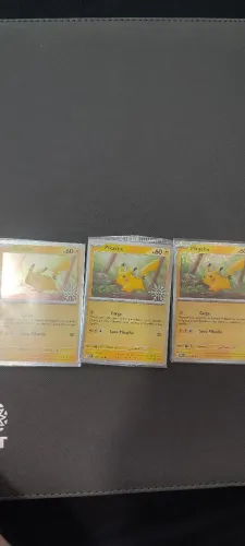 Combo 3 Pikachu, 2 calendário de festas + 1 MC Donalds