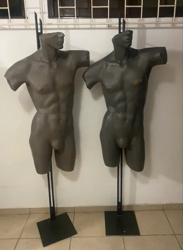 Manequins masculinos de fibra 