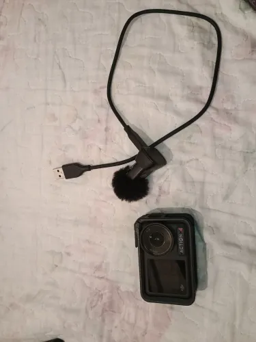 Dji action 4 + microfone sem fio - novíssima
