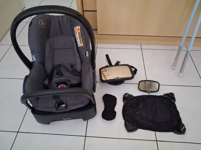 Bebê Conforto c/ Base Veicular MAXI-COSI até 10kg , com acessórios