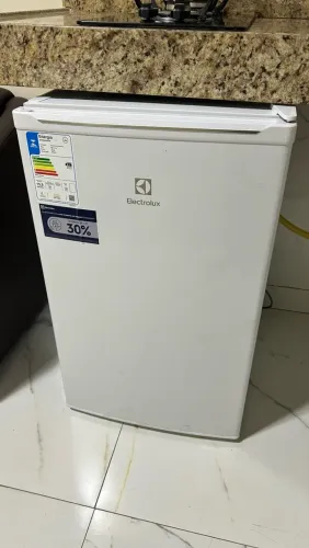 Frigobar Electrolux 122 L