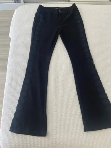 Calça boca de sino preta
