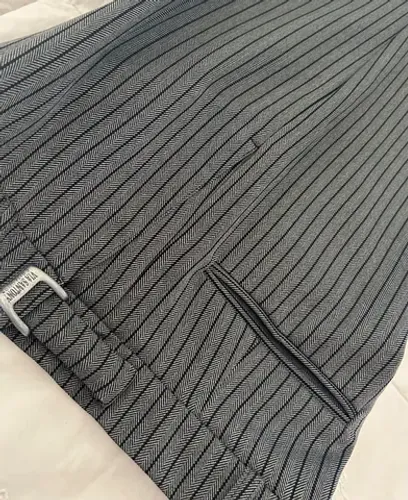 Calça cinza com risca 01 R$45,00 02 por R$60,00 sorocaba