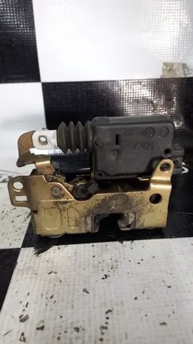 fechadura porta traseira Renault sandero 2008/2013