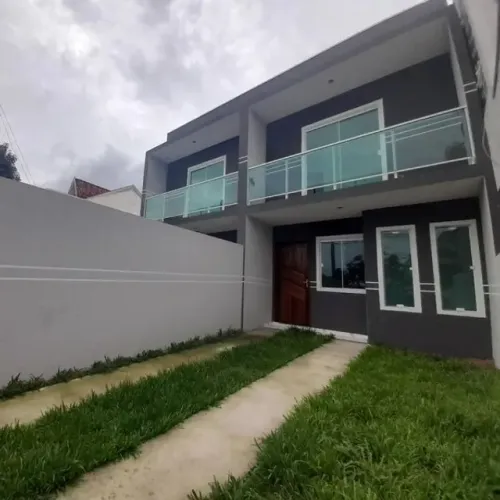 Sobrado com 03 Quartos Região Vitória Régia /Cic - Curitiba PR