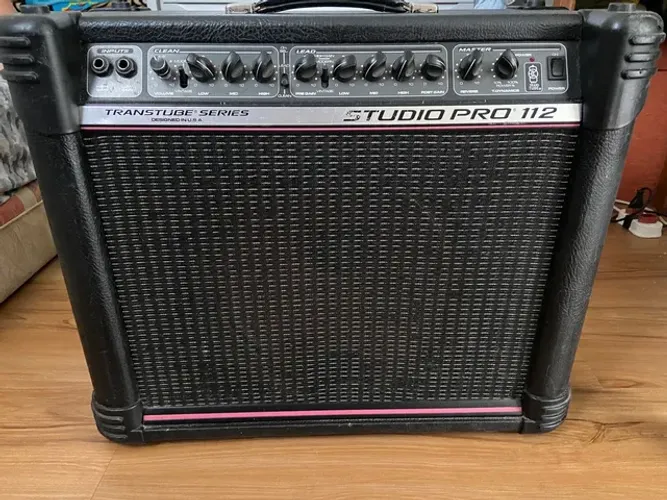 Amplificador Peavey Studio Pro 112