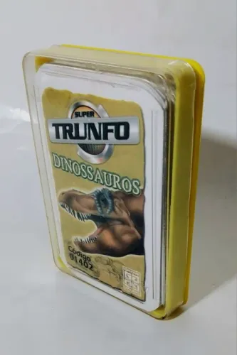 "SUPER TRUNFO"  Jogo de cartas  GROW.   titulo -DINOSSAUROS  Código 01402  