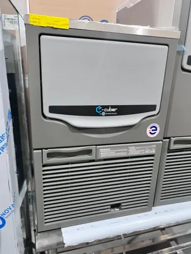 Máquina de gelo em cubos 45kg dia - nova - pronta entrega