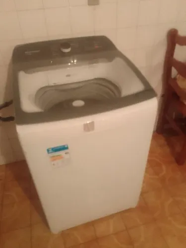 Máquina Brastemp nova troco mão de obra de azulejista(pedreiro)
