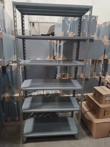 Estantes de aço 0,30 cm com 6 bandejas na chapa 22 mm.( Só novas )Lê a descrição