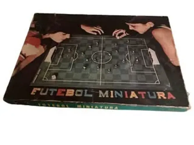 futebol miniatura - ROBOL -1982 RARIDADE. Com instrução para joga !