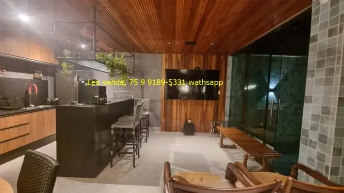 Leo vende, Sim, 4\4 c 2 suítes, banheira, closet, piscina, goumert