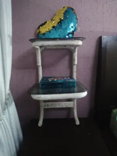 Mesa, lateral, cabeceira, criado mudo, floreira, prateleira, pintura patinada nova 
