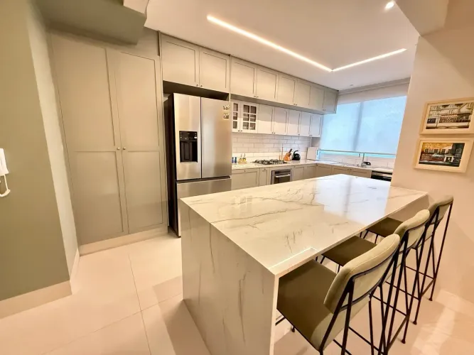 Supreme Residence, T-28. Apartamento com 155m2 3 suítes semimobiliado, Setor Bueno!