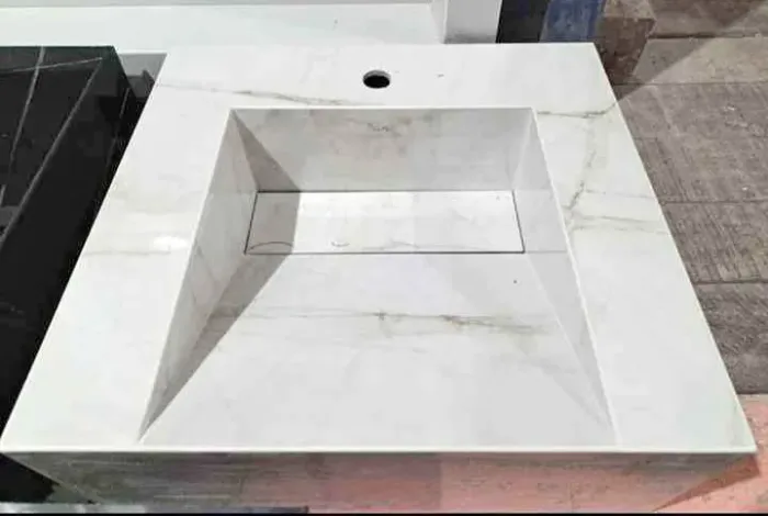 Pia para banheiro em porcelanato