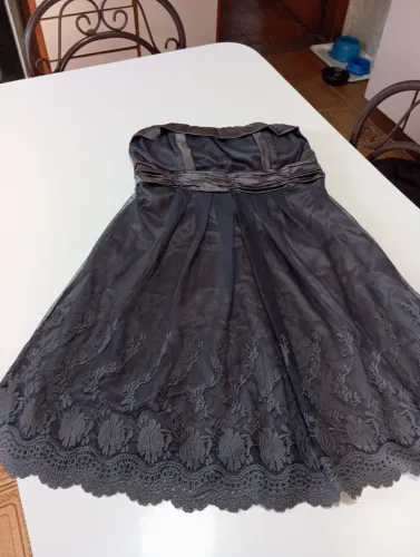 Vestido Preto Festa com Renda Delicada
