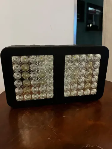 Painel De Led Grow Light 300w - Bivolt (Usado)