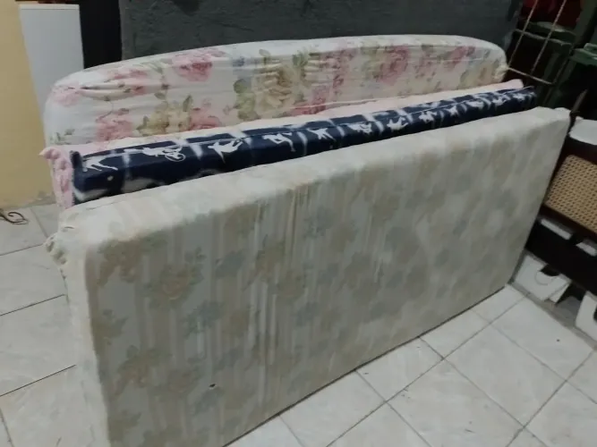 Colchão de solteiro 4 unidades 85$ cada .