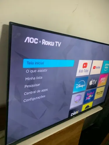 Smart tv 43 tela infinita 4k Doblò áudio sistema inteligente nova