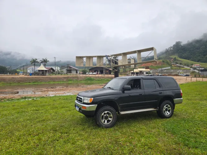 Toyota Hilux SW4 4X4 3.0 8V TB Diesel 1997