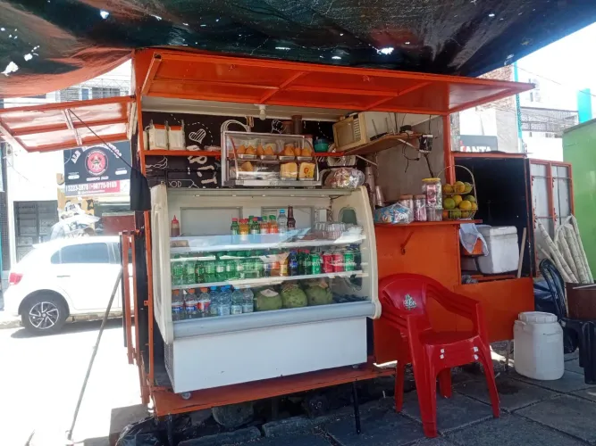 Trailer Lanchonete Completo - Pronto pra Trabalhar! (Vai com tudo!)