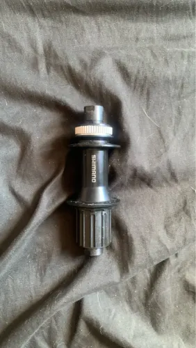 Cubo Traseiro Shimano Mt400