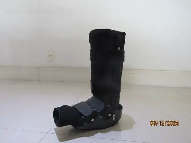 Bota Ortopedica - Robocope - poquissimo uso!