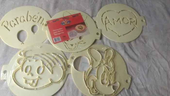 Moldes Decorativos p/ Bolos e tortas 
