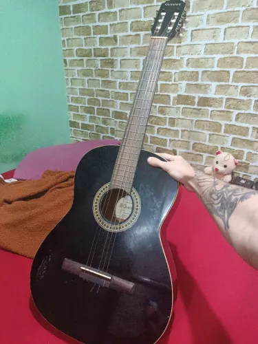 Violão usado