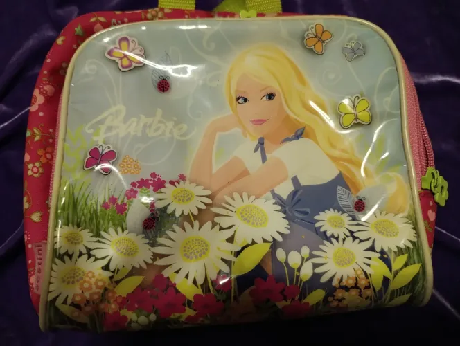 Lancheira Barbie sestini anos 2000 usada