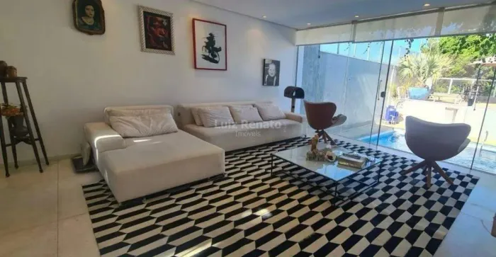 Casa com 04 quartos(2 suítes) em Nova Lima