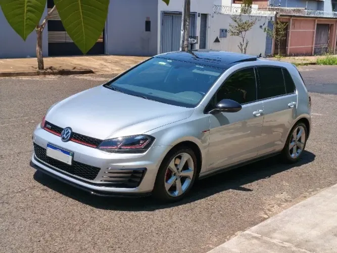 Volkswagen Golf GTI 2.0 TSI 220cv Aut. 2017