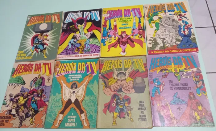 Combo oito HQs formatinho abril Heróis da TV -  Marvel