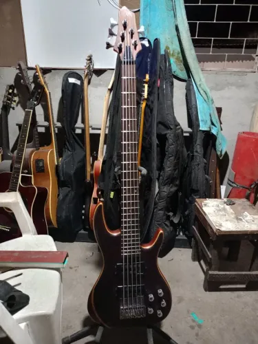 Baixo estrinberg top 5 c