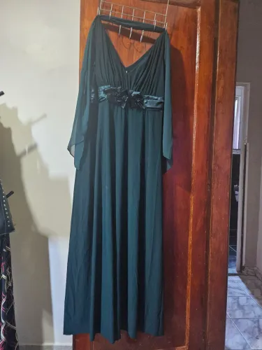 Vestido longo verde para festa