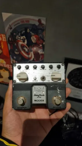 Pedal de Reverb Mooer Shimverb PRO
