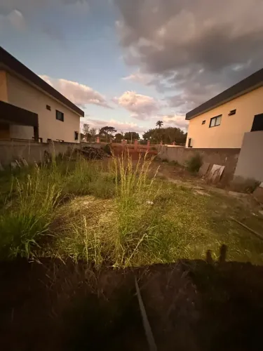 Vendo lote condomínio Le jardin 