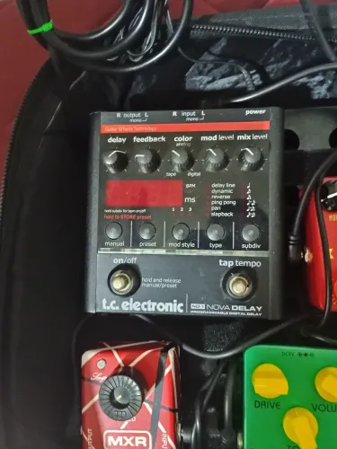 Pedal delay Nova Delay Tc eletrônic com fonte original em ótimo estado