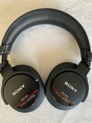 Fone de Ouvido Profissional Sony MDR-M1ST