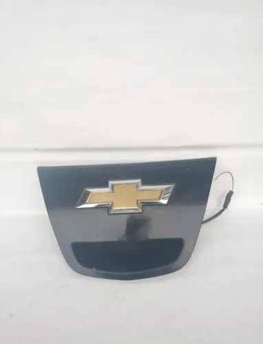 Aplique da tampa traseira Chevrolet spin 2013 a 2015 original